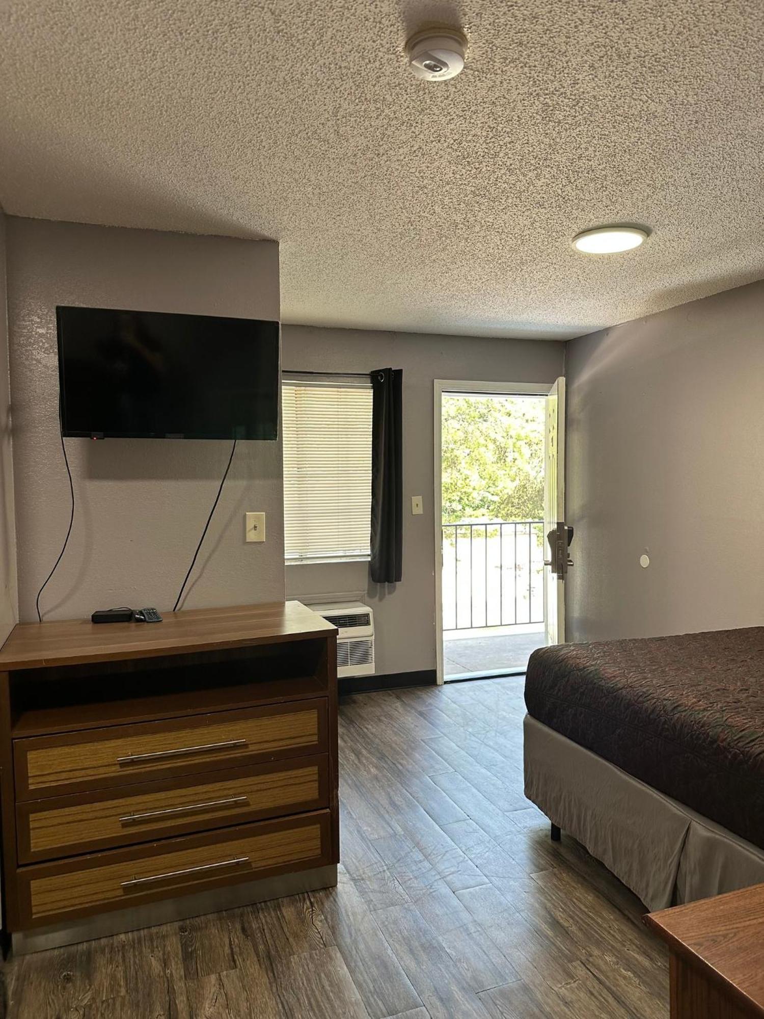 Live In Lodge Snellville Ngoại thất bức ảnh